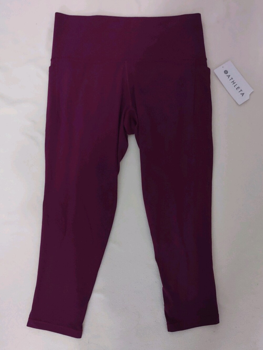 NWT Athleta Salutation Stash Pocket 7/8 Tight